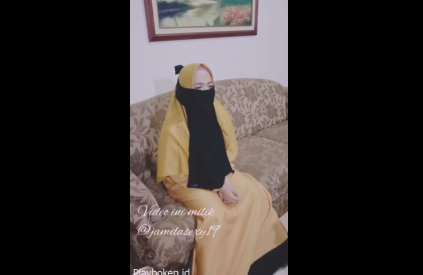 Ukhti Hijab Kuning Pasrah Di Garap Maling